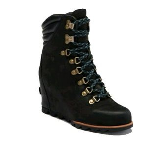 Sorrel Conquest wedge boots